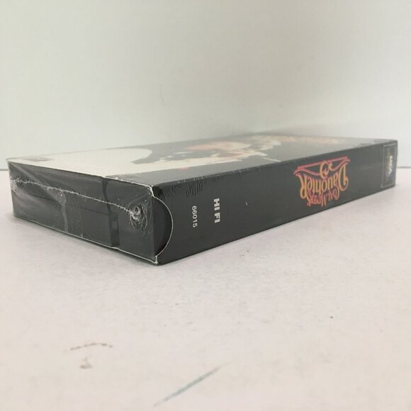 Coal Miners Daughter Sealed VHS 1992 Sissy Spacek Tommy Lee Jones MCA Universal - Picture 5 of 7